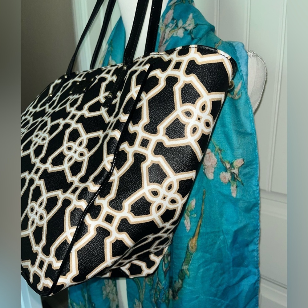 Kate Spade New York Moroccan Market Michelle Tote - Picture 4 of 16